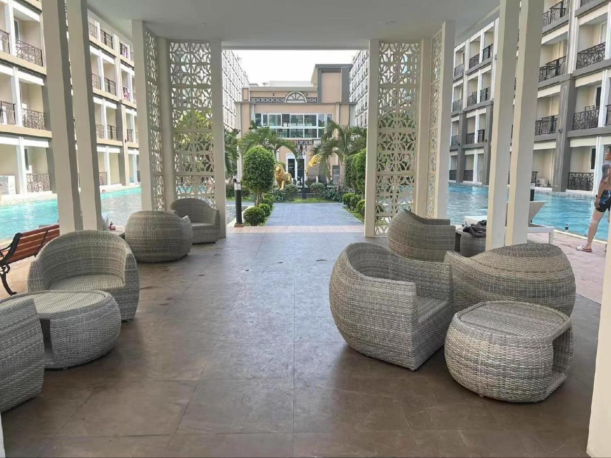Romantic Beach Apartment芭堤雅水系高档酒店式公寓可做饭 Джомтьєн-Біч Екстер'єр фото